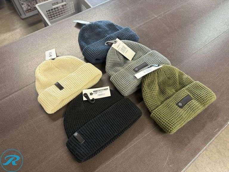 (5) Fox Knit Beanies - Roller Auctions