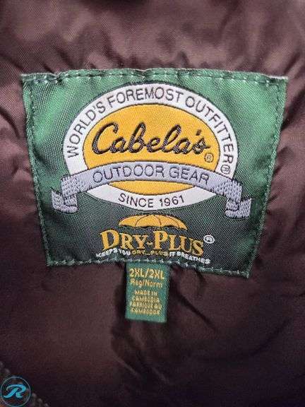 Cabela’s Dry-Plus Camouflage Jacket with Hood - Roller Auctions