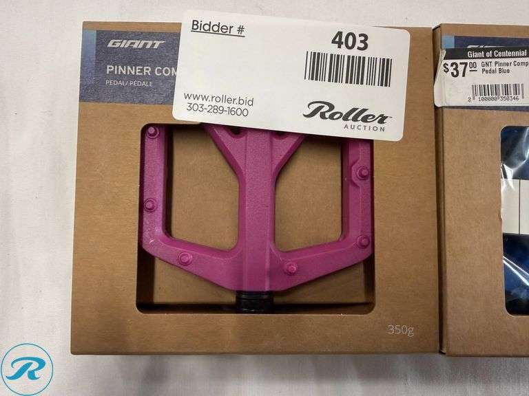(2) Giant Pinner Comp Flat Pedal Sets - Roller Auctions