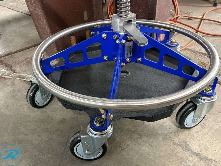 Vyper Rolling Shop Stool with Adjustable Backrest and Storage - Roller Auctions