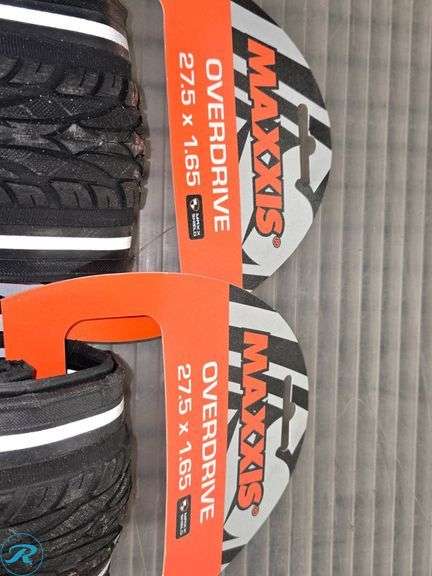 (2) Maxxis Overdrive 27.5 x 1.65 Bike Tires - Roller Auctions