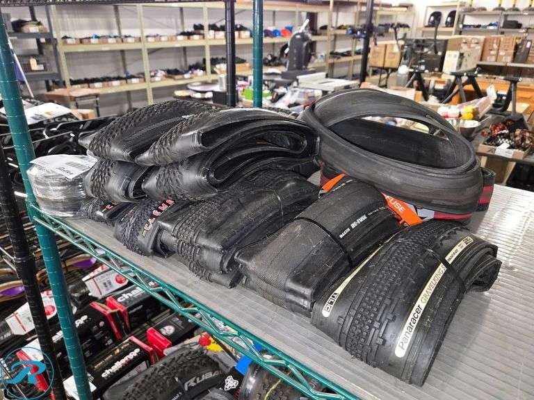 (16) Bicycle Tires Including Maxxis, Panaracer, and Clement Models - Roller Auctions