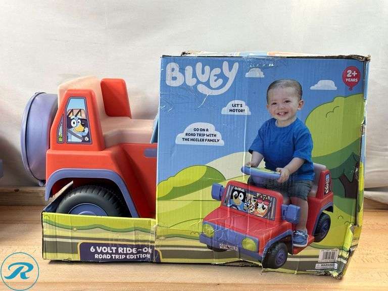 (2) Bluey 6V Ride On Car- Used/ Untested & Used/ Customer says Doesn't Charge Properly/ Damaged - Roller Auctions