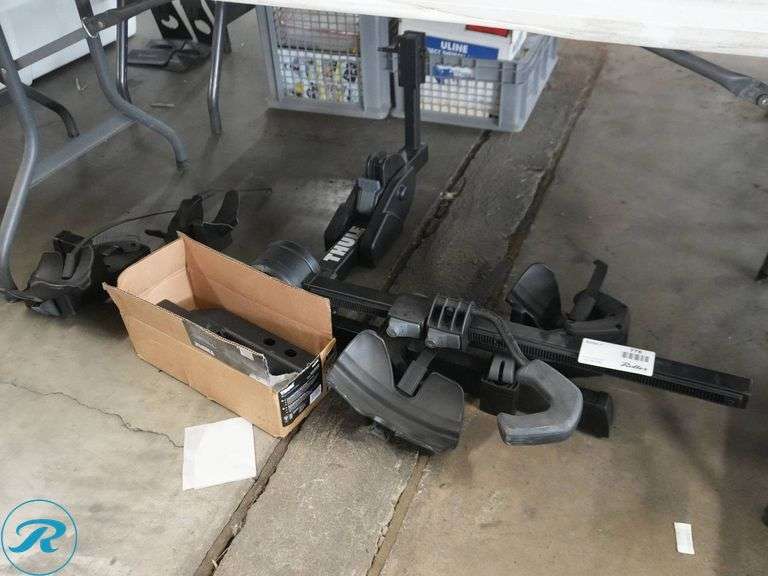 Thule Double Track Pro XT 2-Bike Rack with Hitch Extender - Roller Auctions