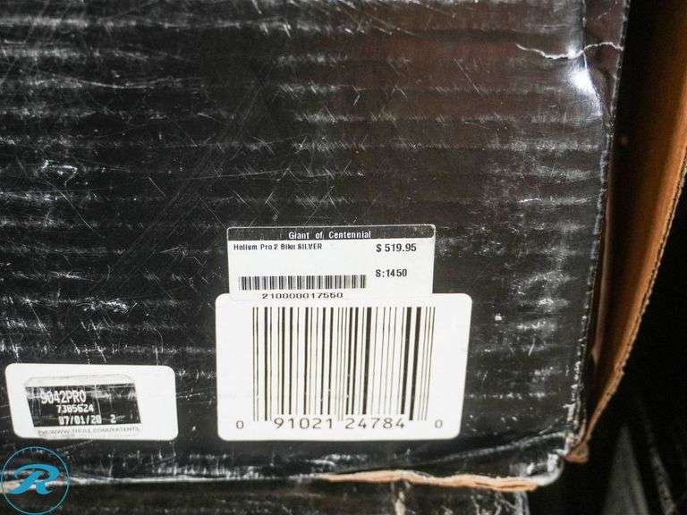 Thule Helium Pro 2 Hanging Hitch Mounted 2-Bike Rack - Roller Auctions