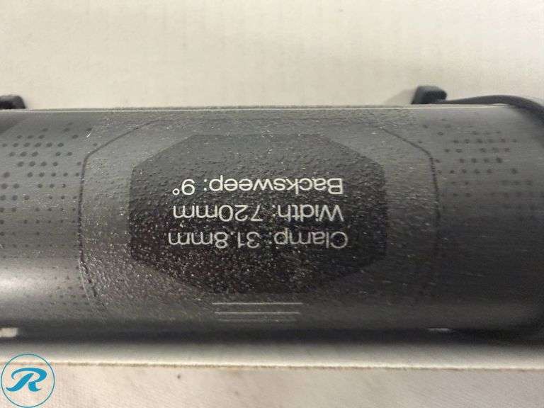 Giant Contact SLR XC Flat Carbon Handlebar, 720mm Width, 31.8mm Clamp, 5 Deg Back Sweep - Roller Auctions