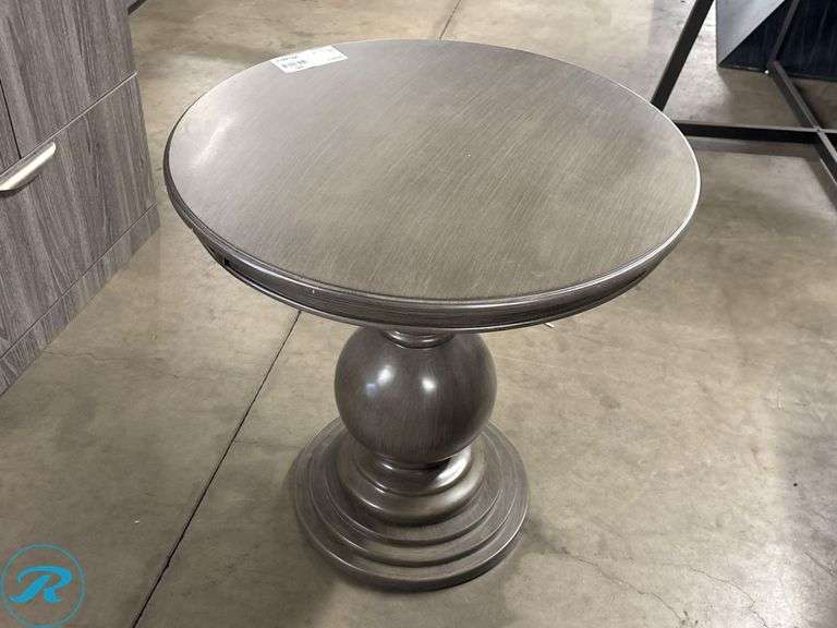 Round Pedestal Accent Table, 26-Inch Diameter