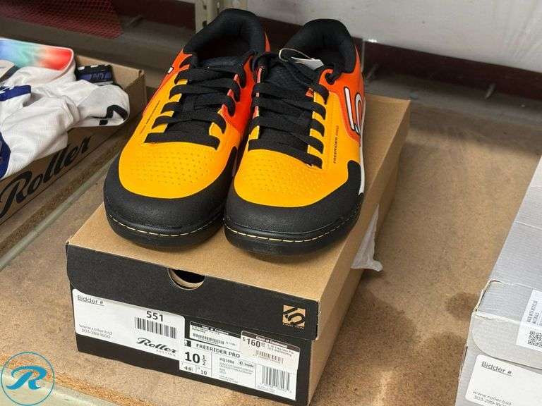 Five Ten Freerider Pro Bike Shoes in Solar Orange, 10.5US - Roller Auctions