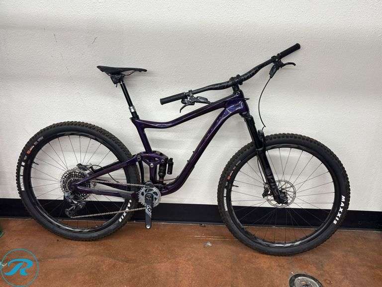 Giant Trance Advanced Pro 29 Mountain Bicycle with RockShox Suspension and SRAM Components, Size L (Needs Pedals)