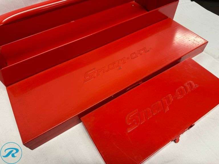 (3) Snap-on Metal Tool Boxes - Roller Auctions