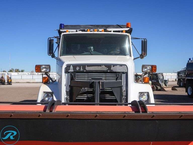 1990 Freightliner T/A Dump Truck - Roller Auctions