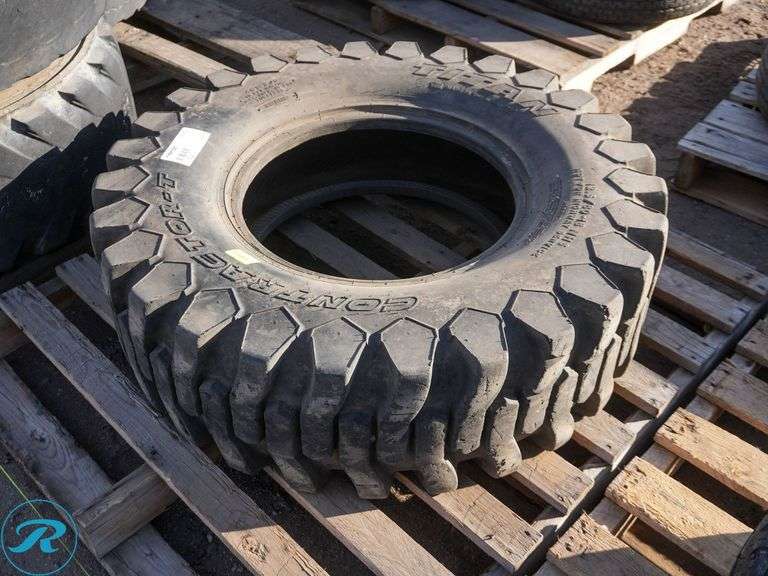 Titan 12.5/80-18 Equipment Tire - Roller Auctions
