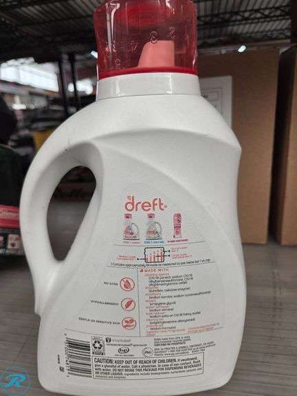 (2) Dreft Liquid HE Newborn Detergent Bottles, 64 Load, 2.92L - Roller Auctions