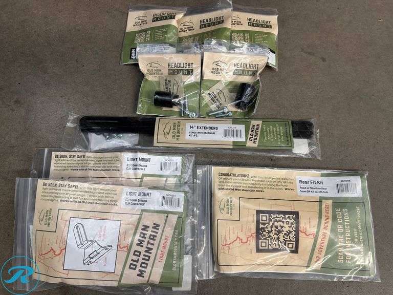 Bike Mount Hardware and Kits by Old Man Mountain and Thule - Roller Auctions