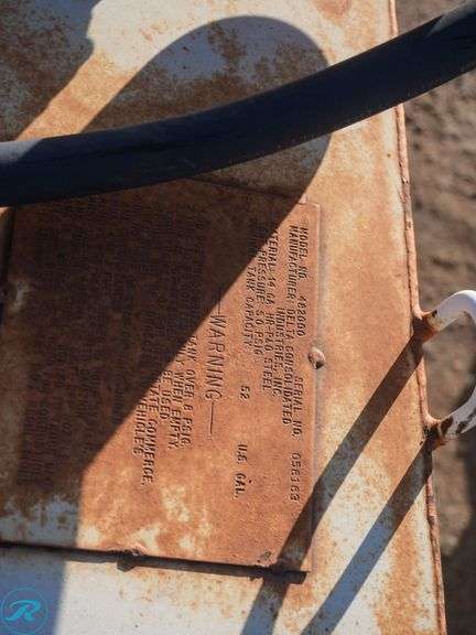 L-Shaped Fuel Tank with Pump, 52-Gallons - Roller Auctions