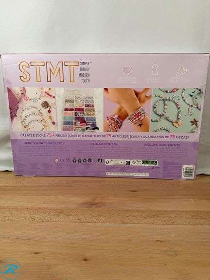 STMT D.I.Y. Glitz Jewelry Studio Assortment (6+ Years) - New - Roller Auctions