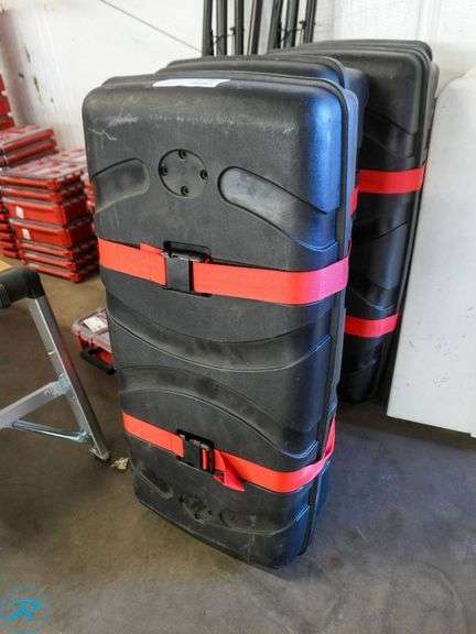 (4) CA500 Trade Show Case to Counters and (1) 28" Partial Waterfall Shelving Display - Roller Auctions