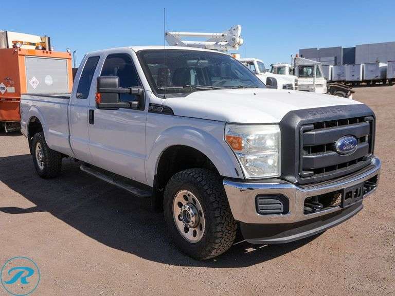 2012  Ford  F250  XL Super Duty  4WD Super Cab  Pickup - Roller Auctions