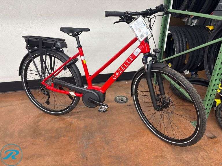 Gazelle Medeo T9 Low-Step Electric Bicycle, Bosch Active Line Plus Motor, Size L50
