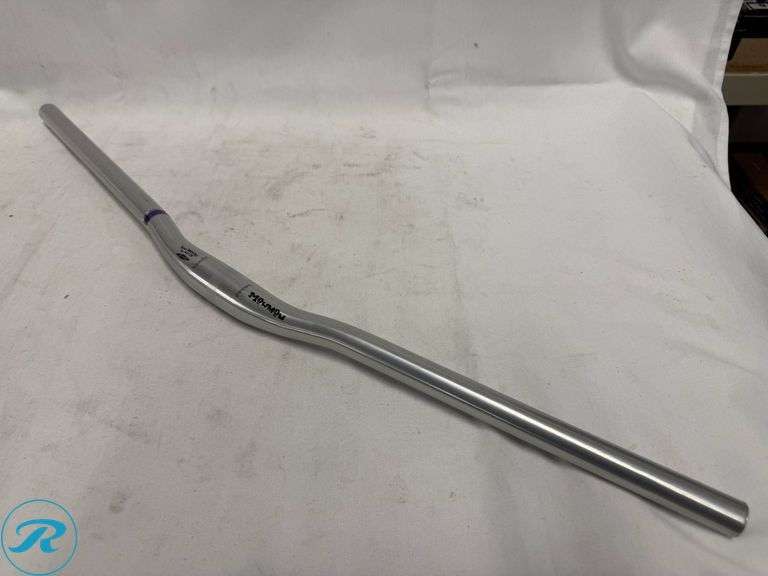 Race Face Deus and Sim Works MowMow Handlebars - Roller Auctions