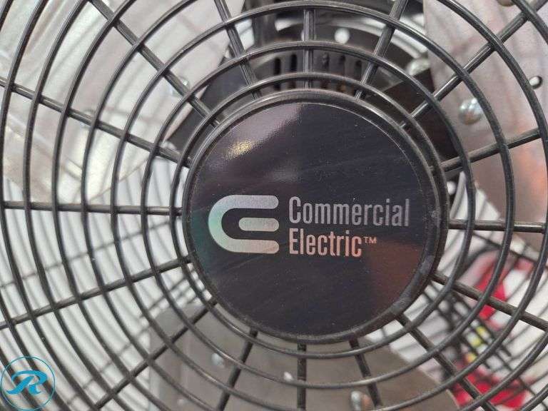 Commercial Electric 30″ Industrial Pedestal Fan with Speed Regulator - Roller Auctions