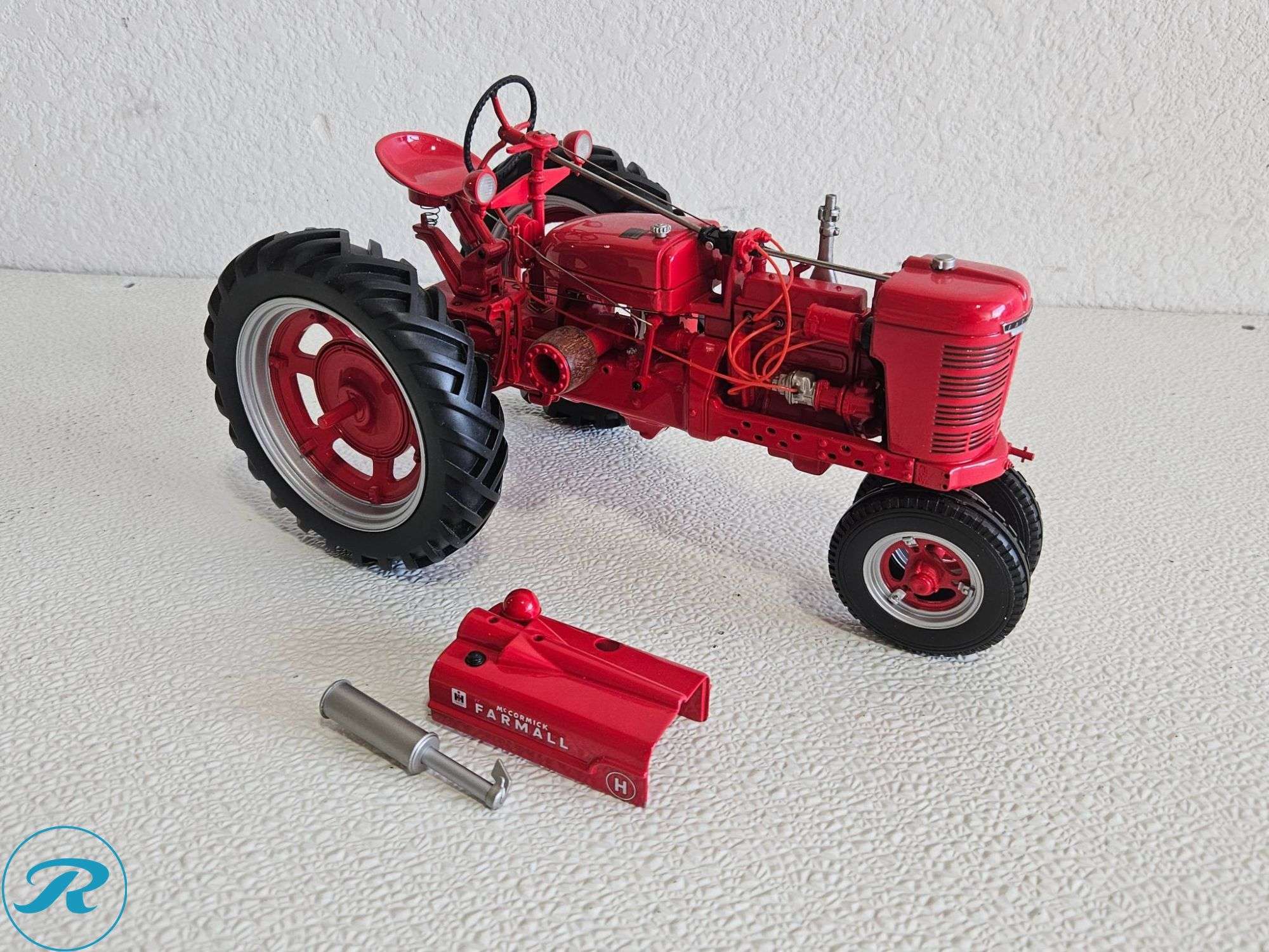 McCormick Farmall Model H Diecast Model Tractor - Roller Auctions