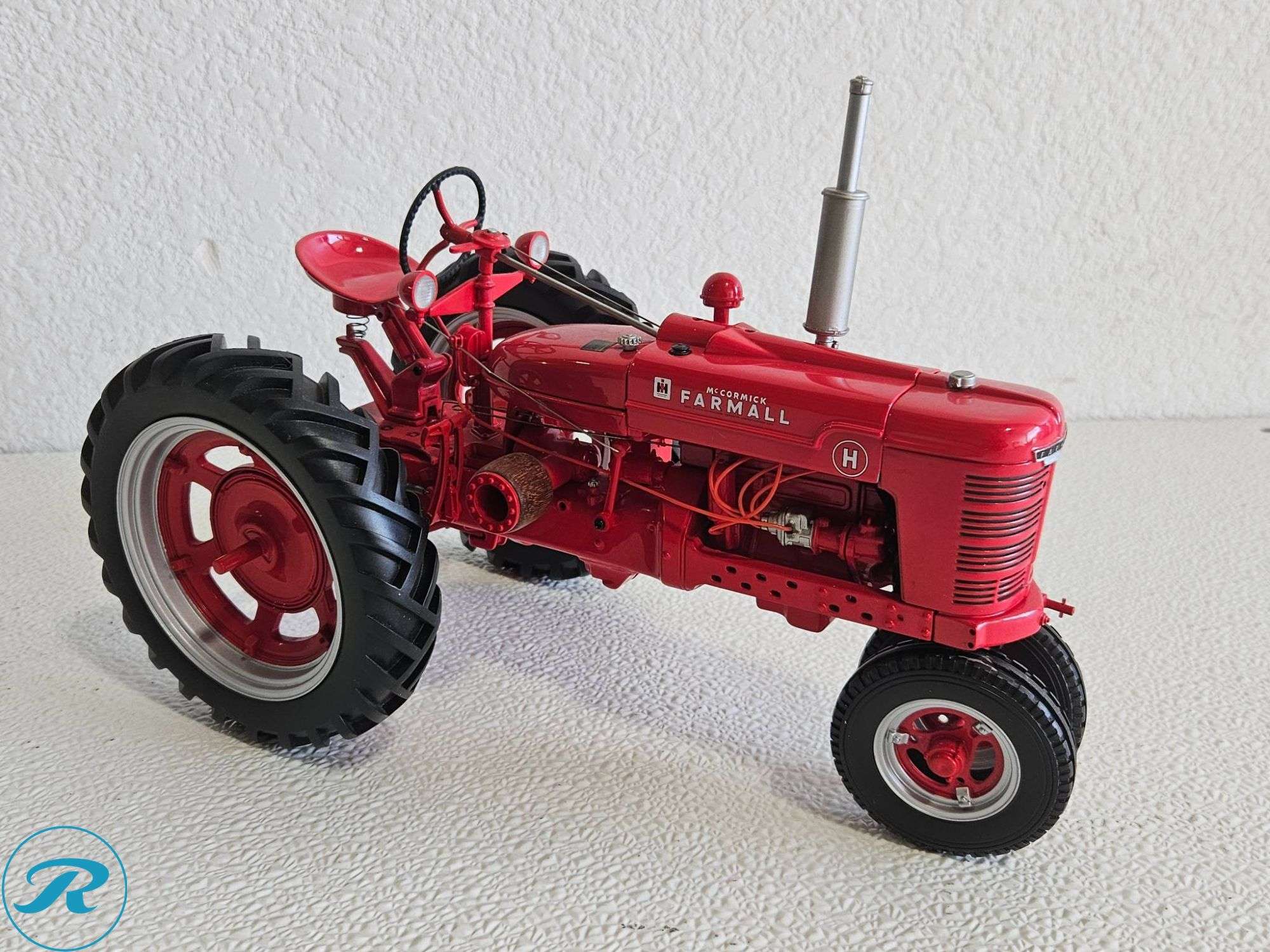 McCormick Farmall Model H Diecast Model Tractor - Roller Auctions