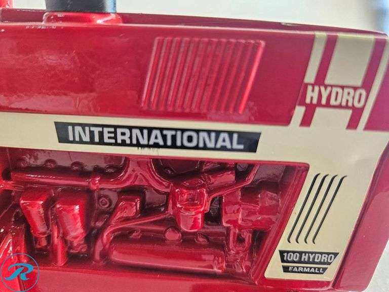 (2) Die-Cast Model Tractors: Models International 100 Hydro Farming and Cockshutt 1950-T - Roller Auctions