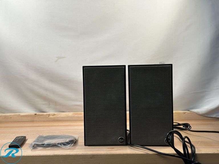 Klipsch: The Fives Powered Bookshelf Speakers (Matte Black)- Like New