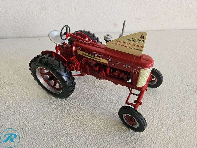 (2) McCormick Farmall Diecast Model Tractors, Models 350 and 450 - Roller Auctions