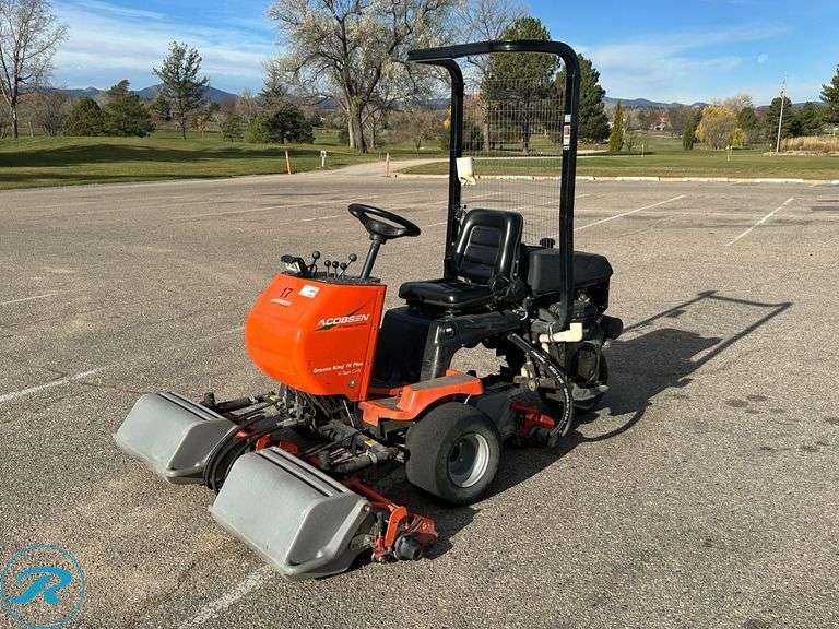 Jacobsen  Greens King 4 Plus  Ride-On Greens Mower