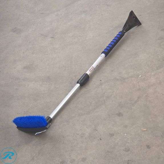 Telescoping Swivel Snow Brush and Ice Scraper