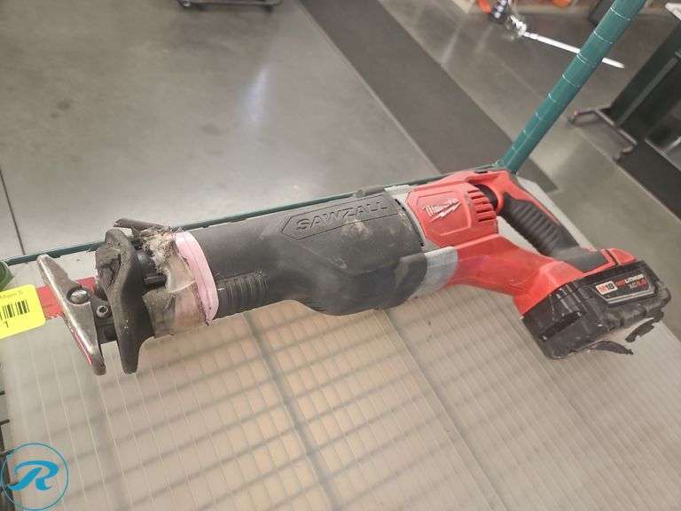 Milwaukee 2621-20 M18 Reciprocating Saw with (2) Batteries - Roller Auctions