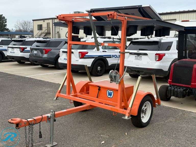 2015  Wanco  WTSP  Towable Arrow Board