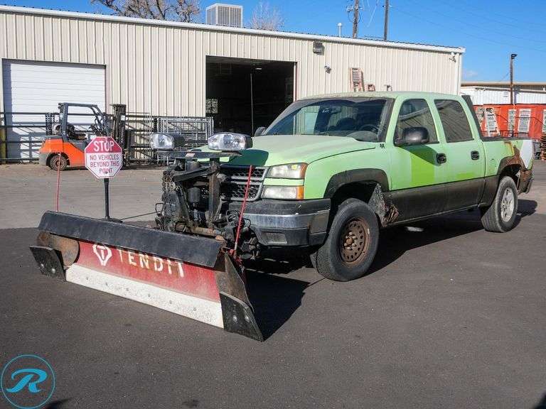 2007 Chevrolet Silverado 1500 4WD Crew Cab Pickup