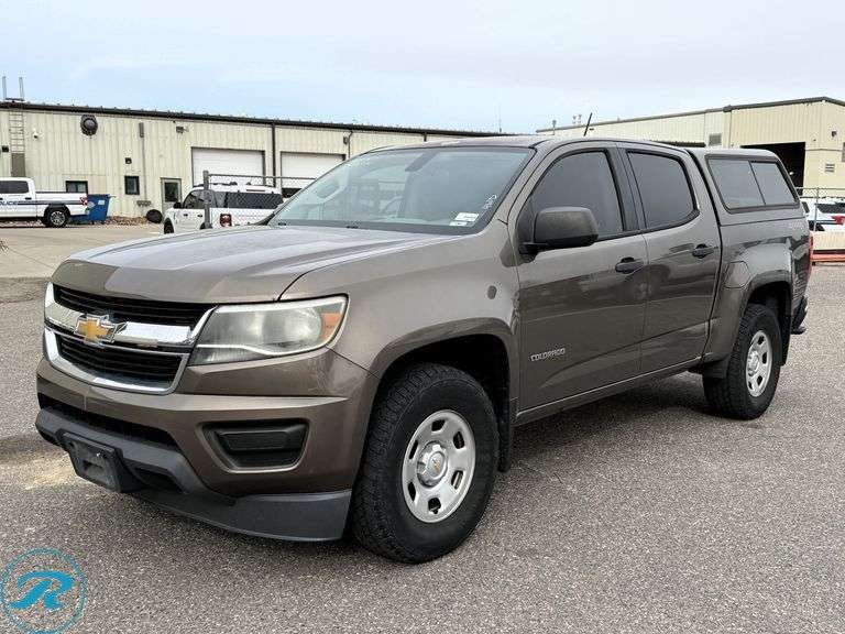 2016  Chevrolet  Colorado  4WD Crew Cab  Pickup