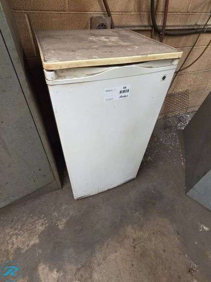 Compact White Household-Grade Refrigerator