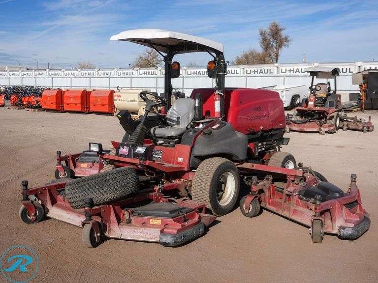 2017 Toro 31698 Groundsmaster 5900 4WD Ride-On Batwing Mower