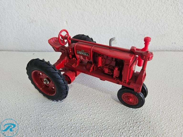 (2) McCormick-Deering Farmall Diecast Model Tractors, Models, F-12 and F-20 - Roller Auctions
