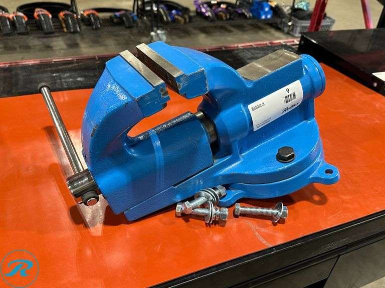 Blue-Point BLPVM6 6″ Bench Vise