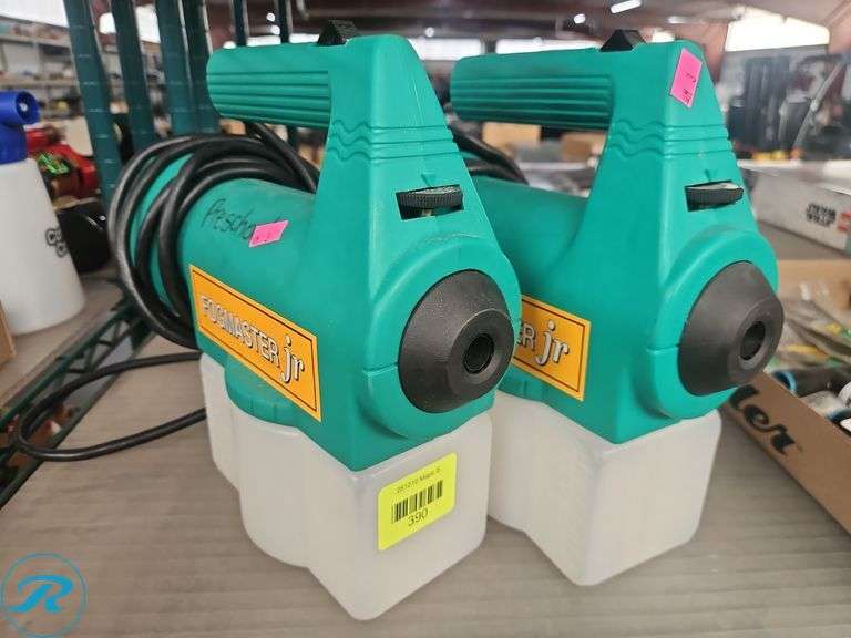 (2) Frogmaster Jr 533010CA Fog Machines
