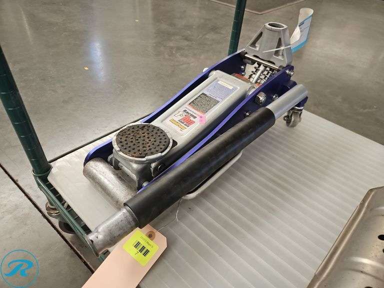 Pittsburgh 1.5 Ton Rapid Pump Floor Jack