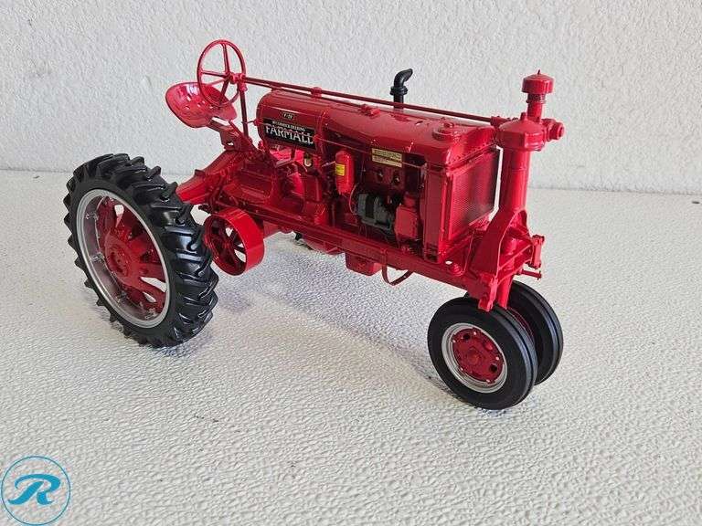 Farmall McCormick-Deering F-20 Diecast Model Tractor