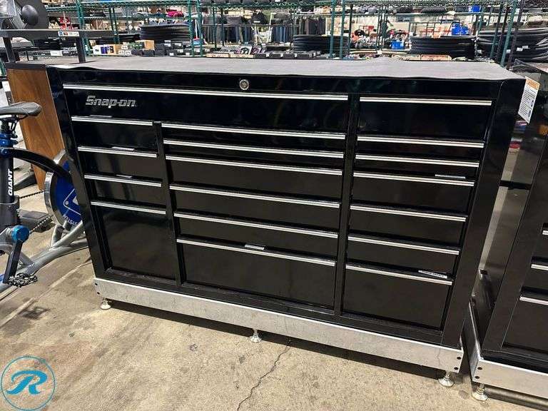 Snap-on KRA5318FPC 18-Drawer Tool Box, 53″ (No Key)