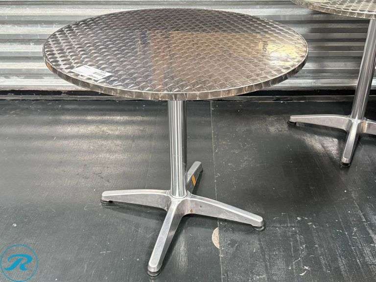 (6) Round Dining Tables, 32in