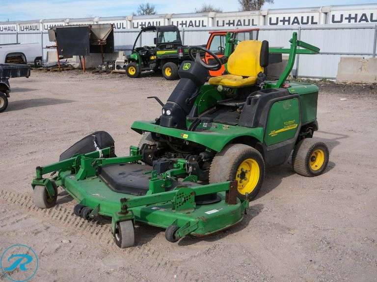 John Deere 1445 Series II RWD Ride-On Mower