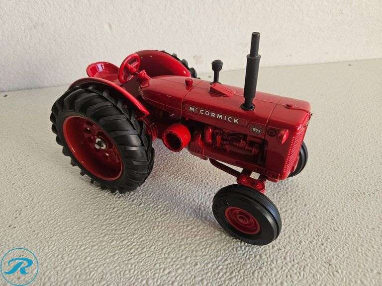 (2) McCormick WD-9 Diecast Model Tractors - Roller Auctions