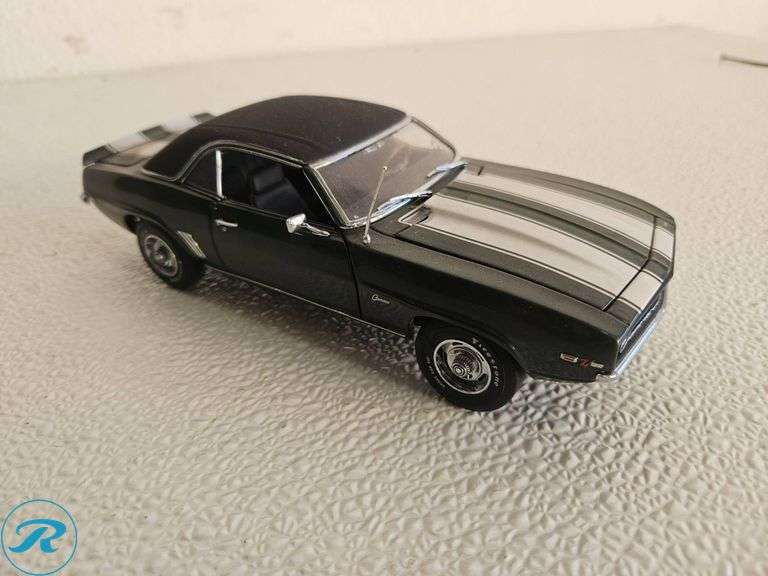 1969 Chevrolet Camaro Z/28 Diecast Model Car - Roller Auctions