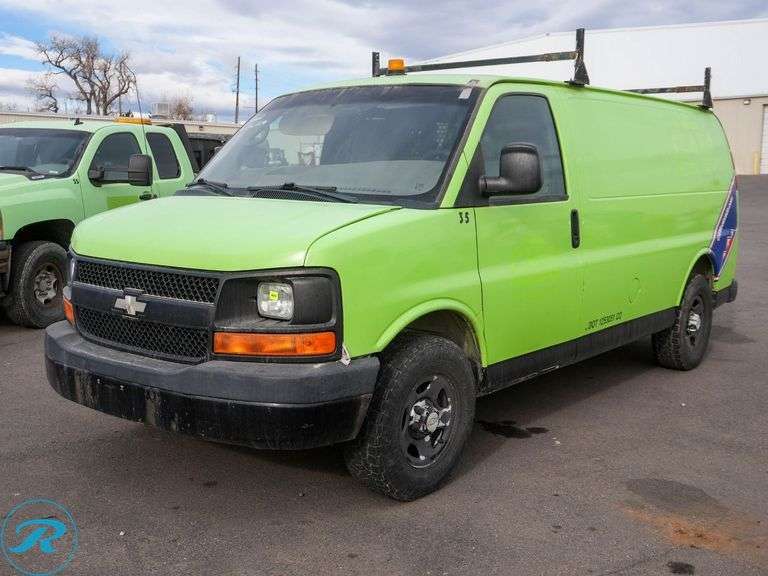 2008 Chevrolet Express 1500 RWD Cargo Van