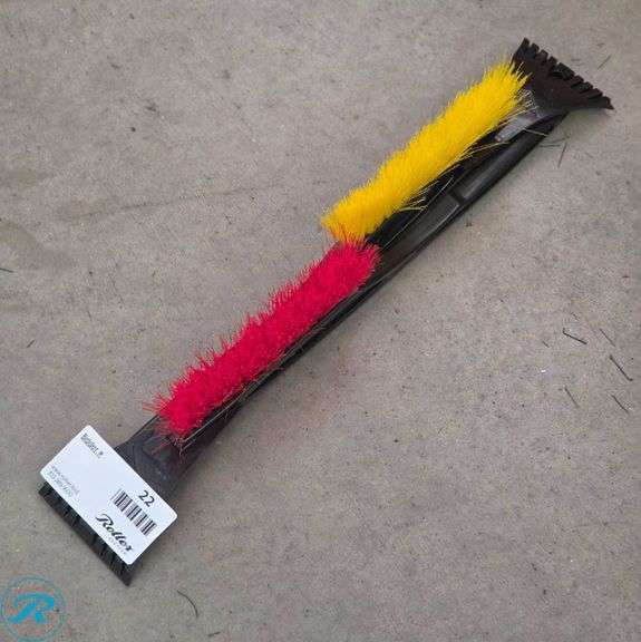(2) Bigfoot Snow Tools 21-inch Deluxe Snowbrush Made in Cambodia